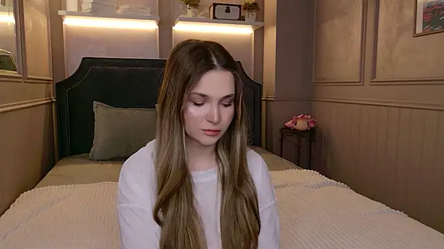 Lina Sinerz online show from April 2026 08:34:01 PM