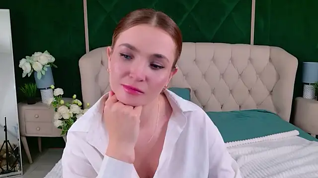 Lina Sinerz online show from June 2026 02:24:02 AM