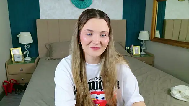 Lina Sinerz online show from February 2026 08:31:02 PM