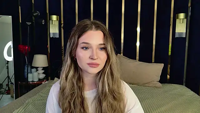 Lina Sinerz online show from April 2026 08:48:02 PM