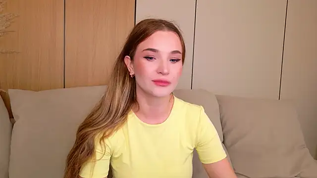 Lina Sinerz online show from June 2026 08:41:02 PM