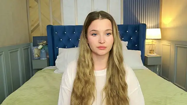 Lina Sinerz online show from February 2026 08:29:02 PM