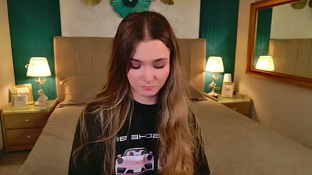 Lina Sinerz online show from May 2026 03:29:01 PM