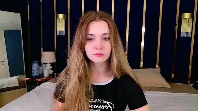 Lina Sinerz online show from June 2026 04:23:01 PM