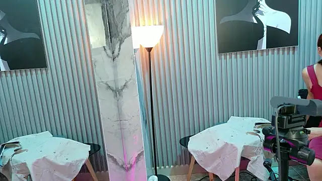 Snapshot of KathyAiden chatting on January 2026 01:06:02 PM KathyAiden online show from January 2026 01:06:02 PM