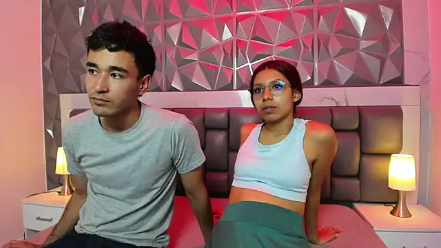 Snapshot of KathyAiden chatting on January 2026 07:43:02 PM KathyAiden online show from January 2026 07:43:02 PM