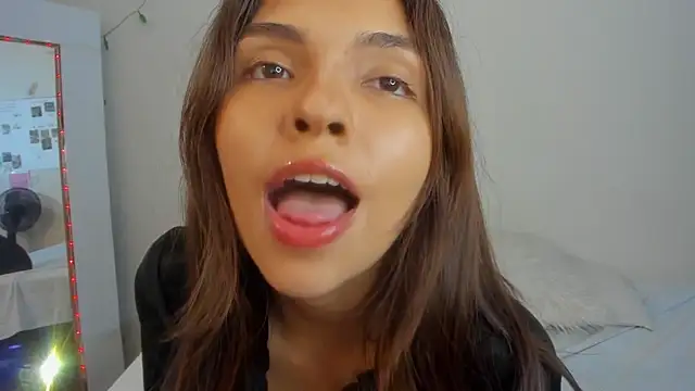 litle slut online show from February 2026 05:37:01 AM