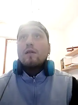 Snapshot of barbone15 chatting on February 2026 09:50:02 AM barbone15 online show from February 2026 09:50:02 AM