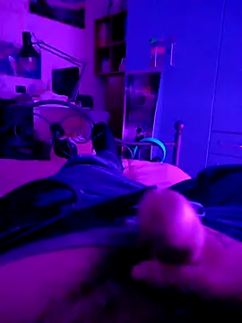 barbone15 online show from April 2026 08:20:02 PM