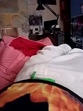 Snapshot of barbone15 chatting on March 2026 06:47:01 AM barbone15 online show from March 2026 06:47:01 AM