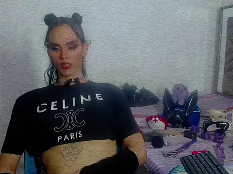 michaeldissts online show from December 2025 05:18:01 PM