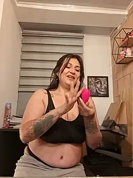 Magenta Moon online show from July 2026 01:36:01 AM