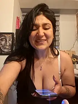 Magenta Moon online show from March 2026 11:14:01 PM