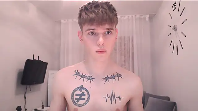 Fredd Xanders online show from May 2026 02:11:01 AM