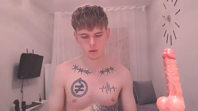 Snapshot of Fredd_Xanders chatting on June 2026 10:49:02 AM Fredd Xanders online show from June 2026 10:49:02 AM
