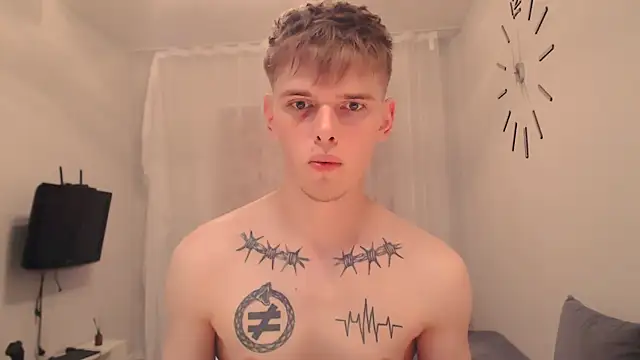 Snapshot of Fredd_Xanders chatting on July 2026 01:45:01 PM Fredd Xanders online show from July 2026 01:45:01 PM