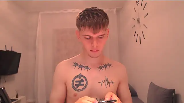 Snapshot of Fredd_Xanders chatting on July 2026 12:43:01 AM Fredd Xanders online show from July 2026 12:43:01 AM