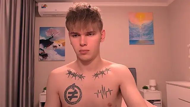 Snapshot of Fredd_Xanders chatting on December 2025 06:57:02 PM Fredd Xanders online show from December 2025 06:57:02 PM