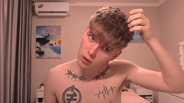 Snapshot of Fredd_Xanders chatting on December 2025 06:56:01 PM Fredd Xanders online show from December 2025 06:56:01 PM