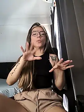 Ceciihot online show from May 2026 03:59:02 PM