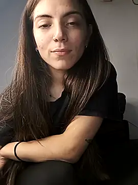 Snapshot of Ceciihot chatting on April 2026 02:07:01 AM Ceciihot online show from April 2026 02:07:01 AM