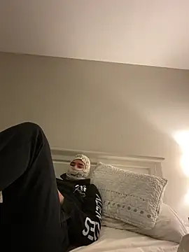 phantom898983 online show from February 2026 01:39:01 AM