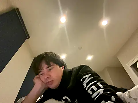 Snapshot of phantom898983 chatting on December 2025 08:31:01 AM phantom898983 online show from December 2025 08:31:01 AM