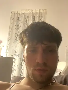 Snapshot of squty chatting on December 2025 11:30:01 PM squty online show from December 2025 11:30:01 PM