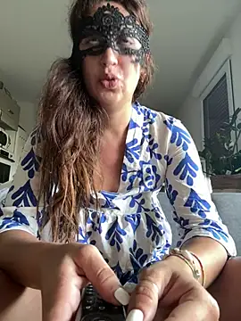 Deborahoff online show from July 2026 12:00:01 PM