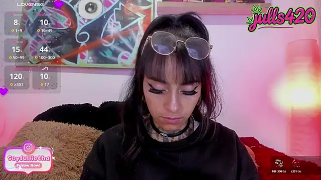 Julls420  online show from July 2026 10:00:01 AM