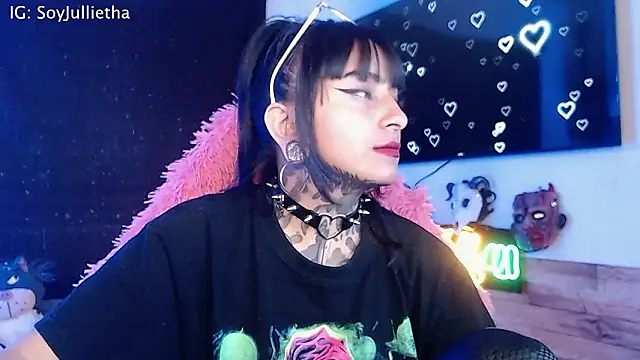 Julls420  online show from February 2026 04:41:02 AM