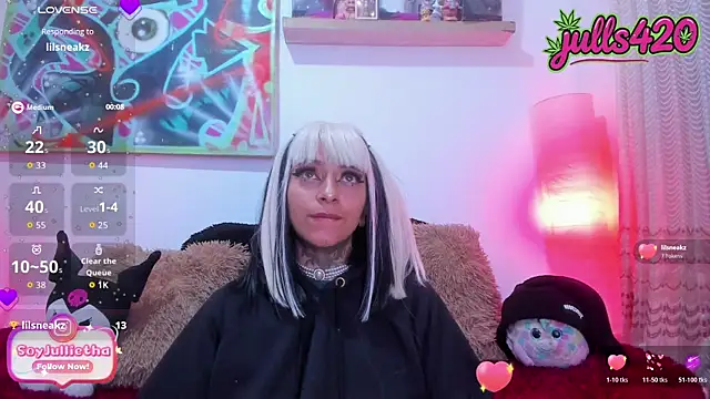 Julls420  online show from July 2026 10:22:01 AM
