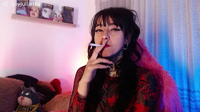 Julls420  online show from May 2026 04:59:02 AM