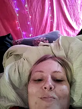 SpiderRose online show from February 2026 05:13:01 PM