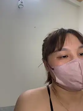 Snapshot of Hello_honey chatting on June 2026 03:50:02 PM Hello honey online show from June 2026 03:50:02 PM
