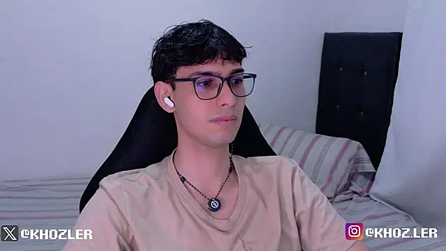 Snapshot of khoz_ler_ chatting on March 2026 02:11:01 AM khoz ler online show from March 2026 02:11:01 AM