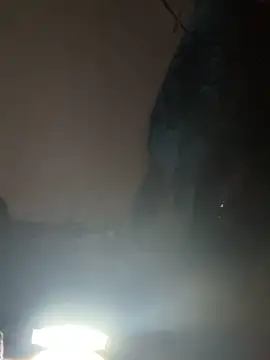 Snapshot of Leo-frm chatting on December 2025 09:14:01 AM Leo-frm online show from December 2025 09:14:01 AM