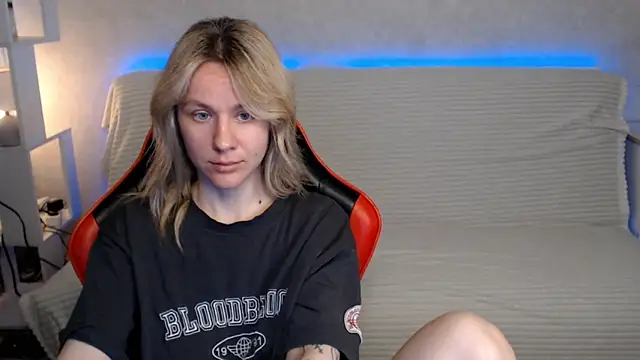 MiaBun1 online show from May 2026 04:08:01 AM