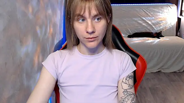 MiaBun1 online show from May 2026 01:51:02 PM