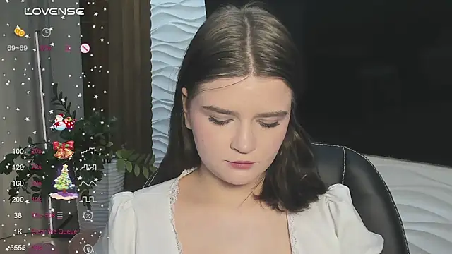 LanaTreades online show from December 2025 01:06:02 PM