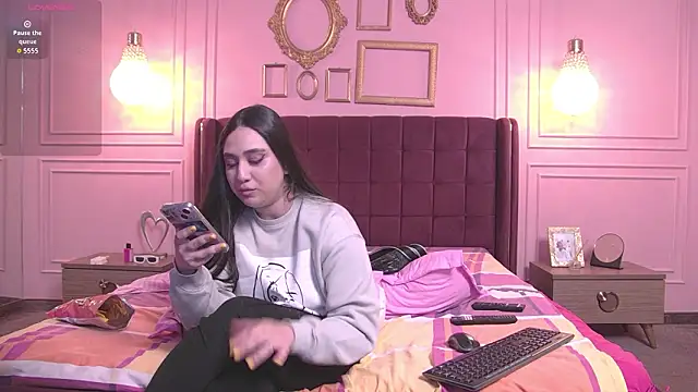 KendallVelvet online show from March 2026 04:46:01 PM