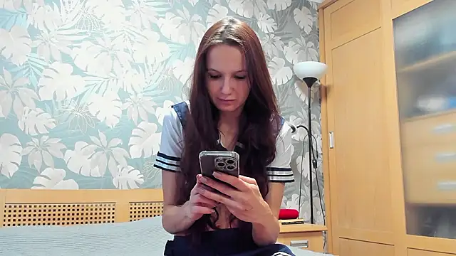 OliviaMuur online show from February 2026 05:05:01 AM