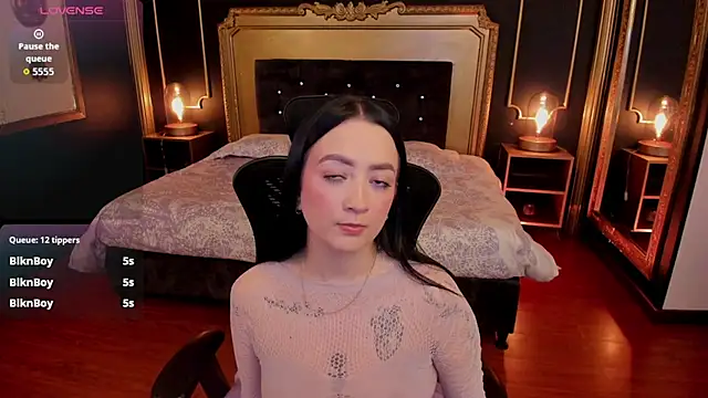 Sabrina Cutte online show from June 2026 03:25:02 AM