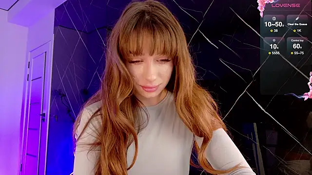 Snapshot of AlessiaBlisss chatting on December 2025 07:58:02 AM AlessiaBlisss online show from December 2025 07:58:02 AM