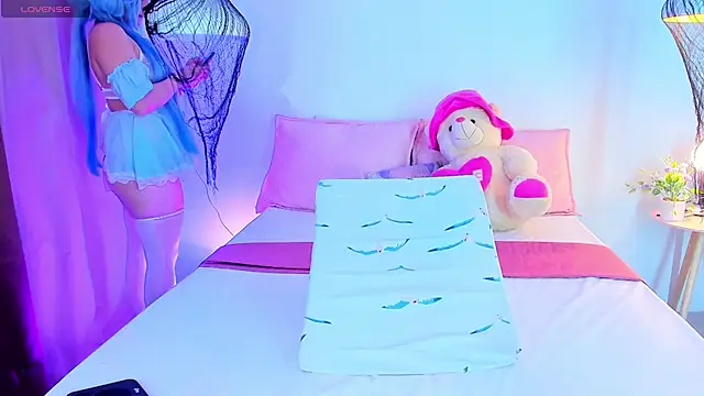 Snapshot of _Xynara_owo chatting on January 2026 12:03:02 AM Xynara owo online show from January 2026 12:03:02 AM