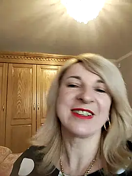 AhlyssaLove1155 online show from May 2026 03:28:02 PM