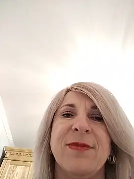 AhlyssaLove1155 online show from June 2026 09:53:02 PM