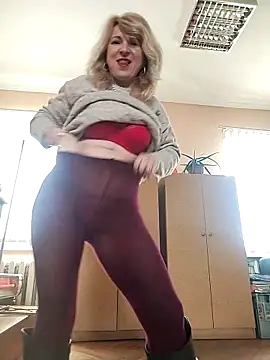 AhlyssaLove1155 online show from March 2026 10:33:02 AM