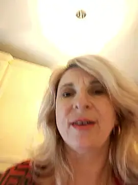 AhlyssaLove1155 online show from January 2026 01:27:01 PM