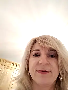 AhlyssaLove1155 online show from March 2026 05:00:01 AM